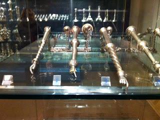 Notre voyage à Prague/  Wiplash /Bonne année à vous toutes et tous/Videos à toi de Lise Bellynck et frédéric aspisiet Michel Fau !!! et le Best Off du Studio Bagel