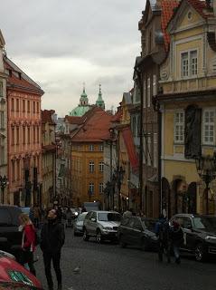 Notre voyage à Prague/  Wiplash /Bonne année à vous toutes et tous/Videos à toi de Lise Bellynck et frédéric aspisiet Michel Fau !!! et le Best Off du Studio Bagel