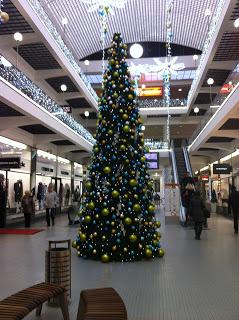 Notre voyage à Prague/  Wiplash /Bonne année à vous toutes et tous/Videos à toi de Lise Bellynck et frédéric aspisiet Michel Fau !!! et le Best Off du Studio Bagel