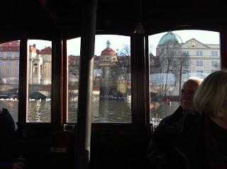 Notre voyage à Prague/  Wiplash /Bonne année à vous toutes et tous/Videos à toi de Lise Bellynck et frédéric aspisiet Michel Fau !!! et le Best Off du Studio Bagel