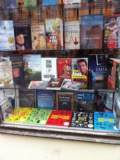 Notre voyage à Prague/  Wiplash /Bonne année à vous toutes et tous/Videos à toi de Lise Bellynck et frédéric aspisiet Michel Fau !!! et le Best Off du Studio Bagel