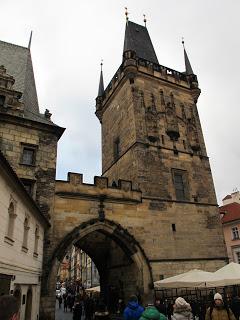 Notre voyage à Prague/  Wiplash /Bonne année à vous toutes et tous/Videos à toi de Lise Bellynck et frédéric aspisiet Michel Fau !!! et le Best Off du Studio Bagel