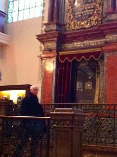 Notre voyage à Prague/  Wiplash /Bonne année à vous toutes et tous/Videos à toi de Lise Bellynck et frédéric aspisiet Michel Fau !!! et le Best Off du Studio Bagel