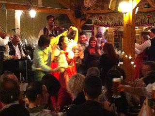 Notre voyage à Prague/  Wiplash /Bonne année à vous toutes et tous/Videos à toi de Lise Bellynck et frédéric aspisiet Michel Fau !!! et le Best Off du Studio Bagel