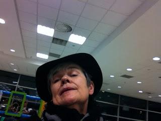 Notre voyage à Prague/  Wiplash /Bonne année à vous toutes et tous/Videos à toi de Lise Bellynck et frédéric aspisiet Michel Fau !!! et le Best Off du Studio Bagel