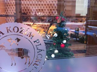 Notre voyage à Prague/  Wiplash /Bonne année à vous toutes et tous/Videos à toi de Lise Bellynck et frédéric aspisiet Michel Fau !!! et le Best Off du Studio Bagel