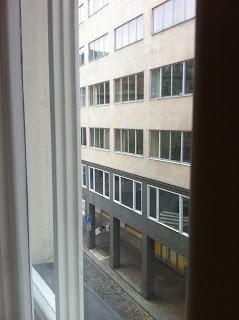 Notre voyage à Prague/  Wiplash /Bonne année à vous toutes et tous/Videos à toi de Lise Bellynck et frédéric aspisiet Michel Fau !!! et le Best Off du Studio Bagel