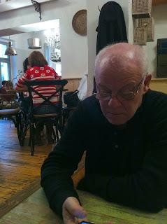 Notre voyage à Prague/  Wiplash /Bonne année à vous toutes et tous/Videos à toi de Lise Bellynck et frédéric aspisiet Michel Fau !!! et le Best Off du Studio Bagel