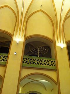 Notre voyage à Prague/  Wiplash /Bonne année à vous toutes et tous/Videos à toi de Lise Bellynck et frédéric aspisiet Michel Fau !!! et le Best Off du Studio Bagel