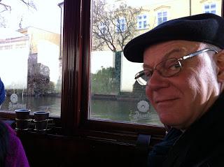 Notre voyage à Prague/  Wiplash /Bonne année à vous toutes et tous/Videos à toi de Lise Bellynck et frédéric aspisiet Michel Fau !!! et le Best Off du Studio Bagel