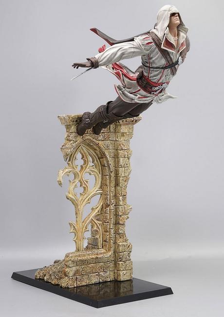 Ezio Auditore en figurine, le saut de la foi sans la paille en dessous
