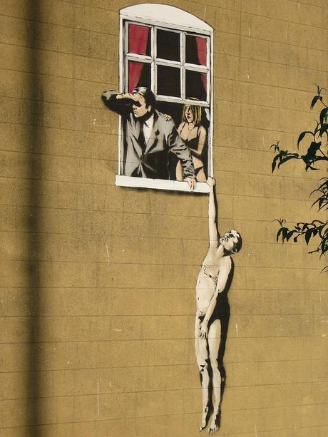 800px-Banksy_lovers