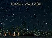 c'est monde Tommy Wallach