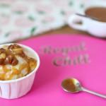 Glace express banane-yaourt, topping caramel et amandes