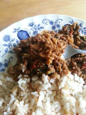 Keerai Masiyal ou ragout indien de lentilles et d'épinards