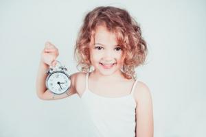DÉVELOPPEMENT: Acquérir la notion du temps prend 6 ans – Journal of Experimental Child Psychology
