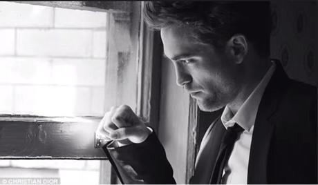 Nouvelle pub de Robert Pattinson pour Dior Homme intense - vidéo