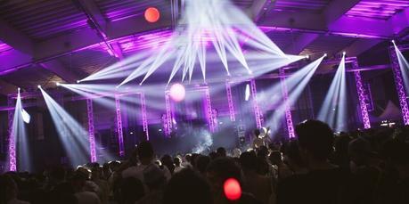 During ADAM BEYER Set