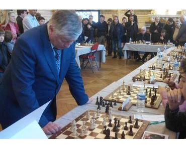 Anatoli Karpov, ambassadeur des échecs à Asnières