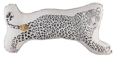 coussin-leopard-avec-pochette-blanc smallable2