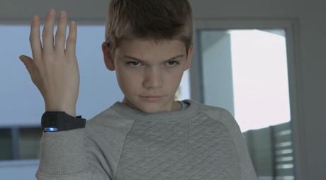 #CES2016 : contrôlez votre BB-8 à la force du poignet !