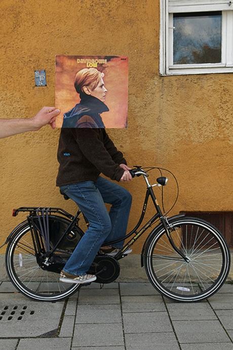 TRIBUTE : David Bowie et le sleeveface ! Bowie-Sleeveface8