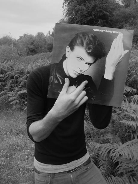 TRIBUTE : David Bowie et le sleeveface ! Bowie-Sleeveface6