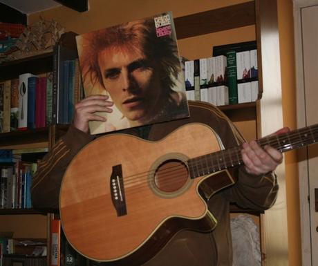 TRIBUTE : David Bowie et le sleeveface ! Bowie-Sleeveface-11