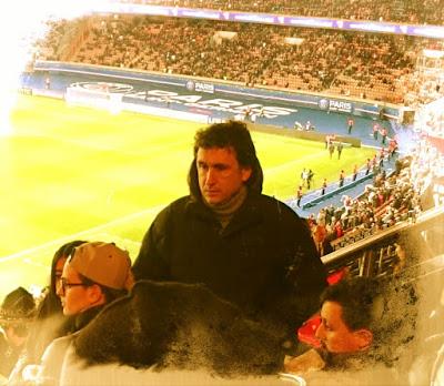 PSG-Lyon : les Parisiens se qualifient en demi sous les yeux de... Messi