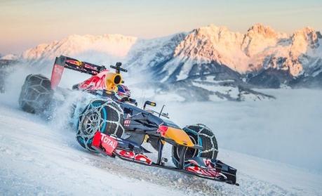 Quand Max Verstappen pilote sa F1 sur une piste de ski