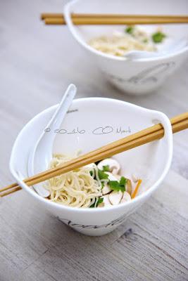 Un billet pour votre foie ! Un bouillon tout sympa et asiatique !