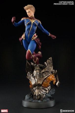  Sideshow   Captain Marvel   Miss Marvel  sideshow merveil figurine 