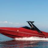 1990 Riva Ferrari 32: la force tranquille