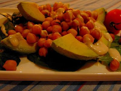 Salade d'avocats et pois chiches