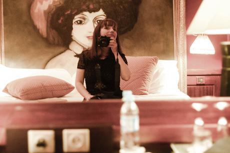 LOOKDESOIREE-ROBE-BCBGMAXAZRIA-CHRISTIANLOUBOUTIN-FIFI-SAC-CHANEL-BLOG-MODE-GRANDHOTELDELOPERATOULOUSE