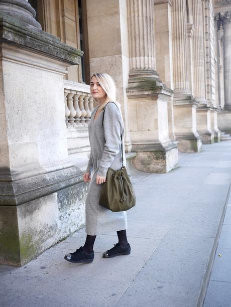 La Robe Grise La Robe Grise