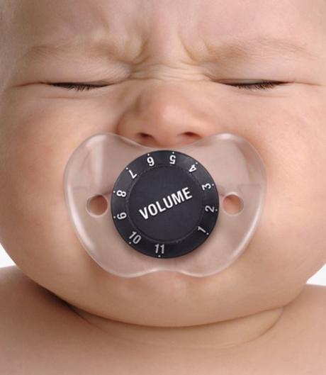 Pouce ou Tétine ? [Anniblog – Concours Inside !]