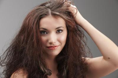 Protéines, Hydratation, Nutrition : Astuces pour identifier les besoins de ses cheveux