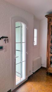 rénovation porte et fenêtre refaites Peinture effectuée