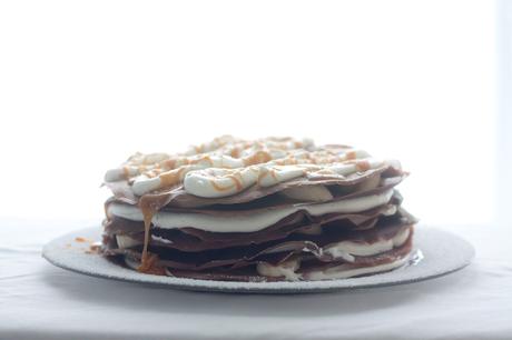 Gâteau de crêpes – Caramel, chocolat et banane