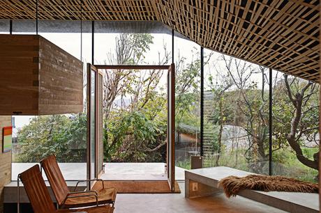 contemporary-cabin_010216_11-800x533