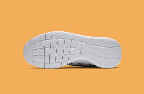 Nike Roshe One Safari