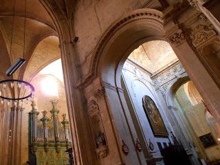 Dans la cathédrale St-Sauveur d'Aix-en-Provence