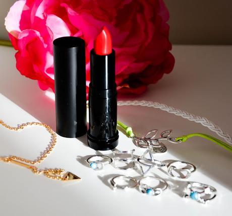 Première fois avec Née Jolie