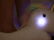 chaussons licornes s’illuminent quand vous marchez