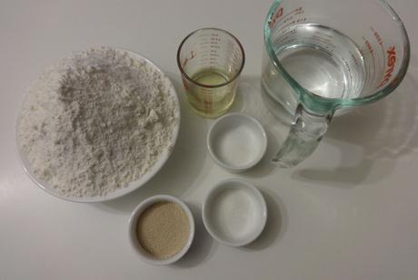 PAIN DE LA SEMAINE: PAIN MOELLEUX (prêt en moins d’une heure) / BREAD OF THE WEEK: SOFT BREAD (ready in less than one hour)/ PAN DE LA SEMANA: PAN BLANDO (listo en menos de una hora) / (خبز الاسبوع: خبز طري (جاهز في اقل من ساعة