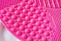SIGMA SPA EXPRESS BRUSH CLEANING MAT, ou l’art de nettoyer nos pinceaux make-up.