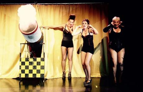 Retour sur NO SENSE CABARET aux Hivernales du Rire et du Vin