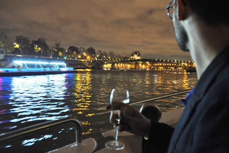 Croisière champagne à bord des Vedettes de Paris