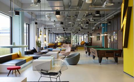 Student-hotel-Amsterdam-nightnight-4